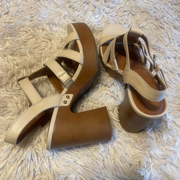 Lucky Brand Imana Leather Plaform Fisherman Sandals - Picture 9 of 9